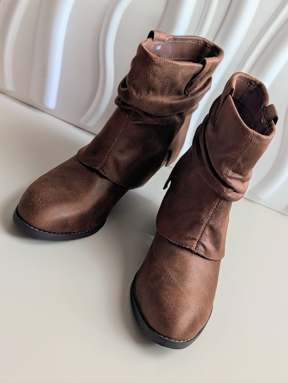 Bella Vita Twyla Faux Suede Brown Slouch Booties Size 8M NIB $100 🤎